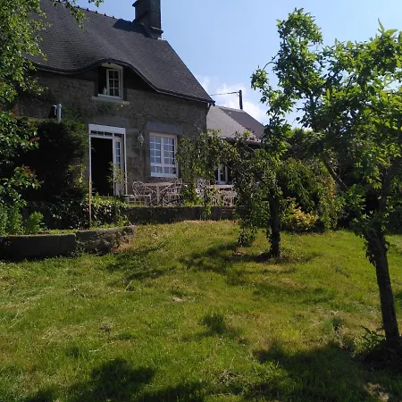 Bed & Breakfast La Mancelliere De Montjoie D'hotes Et *
