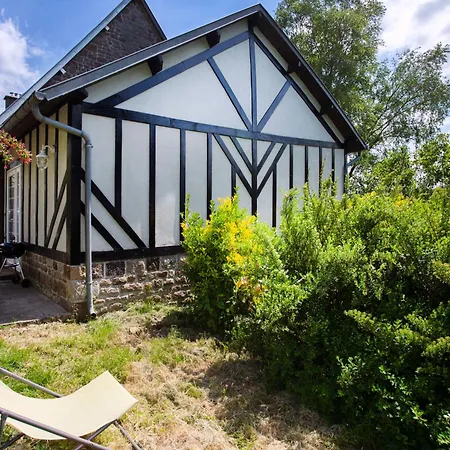 La Mancelliere De Montjoie D'hotes Et Bed and Breakfast *