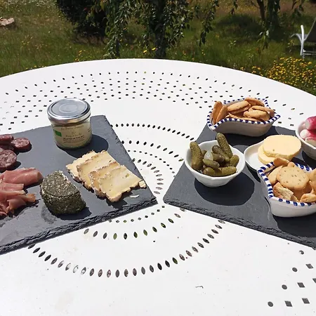 Bed and Breakfast La Mancelliere De Montjoie D'hotes Et *