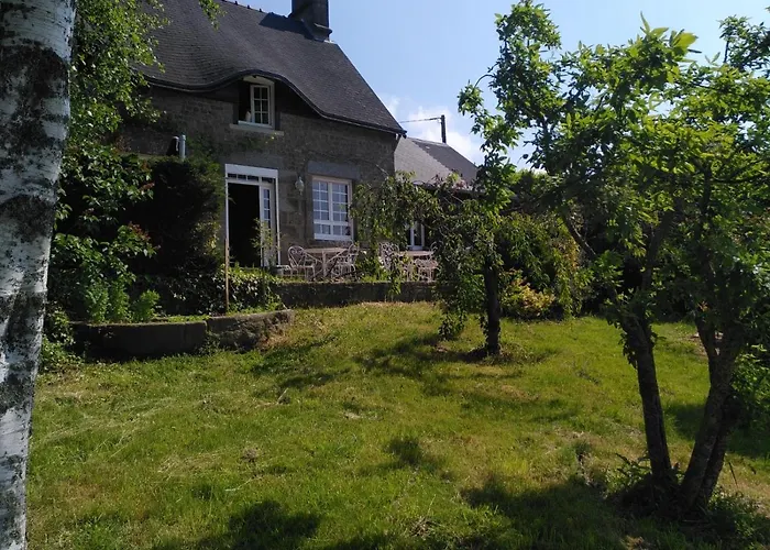 Bed & Breakfast La Mancellière De Montjoie D'hôtes Et *