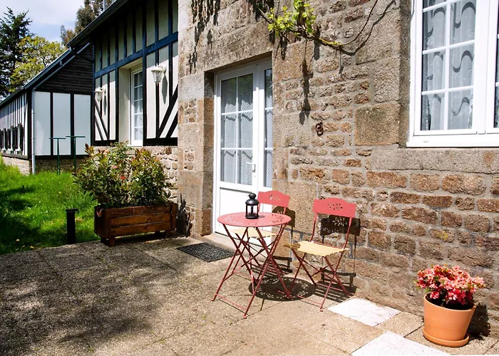 La Mancelliere De Montjoie D'hotes Et